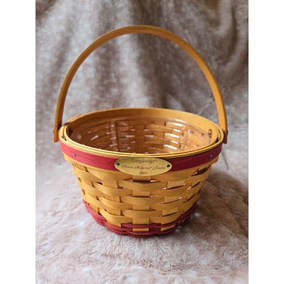 Longaberger 2002 Woven Memories Basket with protector - Picture 1 of 6